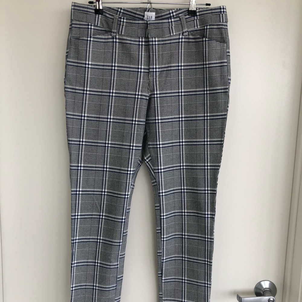 Gap Checked Crop Pants! (Like New!)